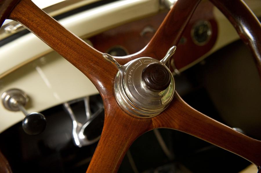 Детали интерьера Cadillac Series 314 Phaeton 1926 года  (фото 18 из 28)